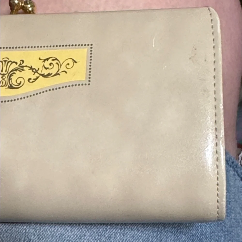 Shiseido Elegant Cream Clutch Wallet Fantasy Souvenir Bag Coin Purse Wallet